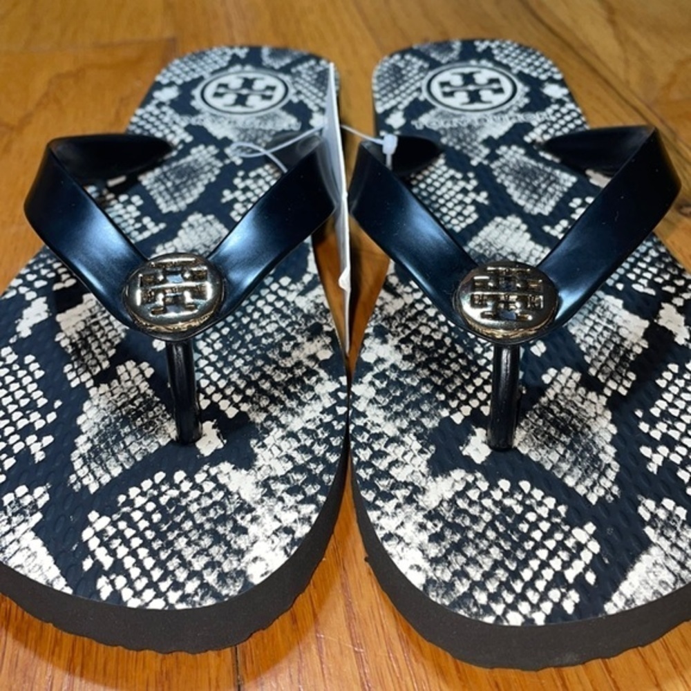 Tory Burch Classic Snake Reptile Preppy Perfect Black Thong Flip Flop Sandals - Picture 7 of 15